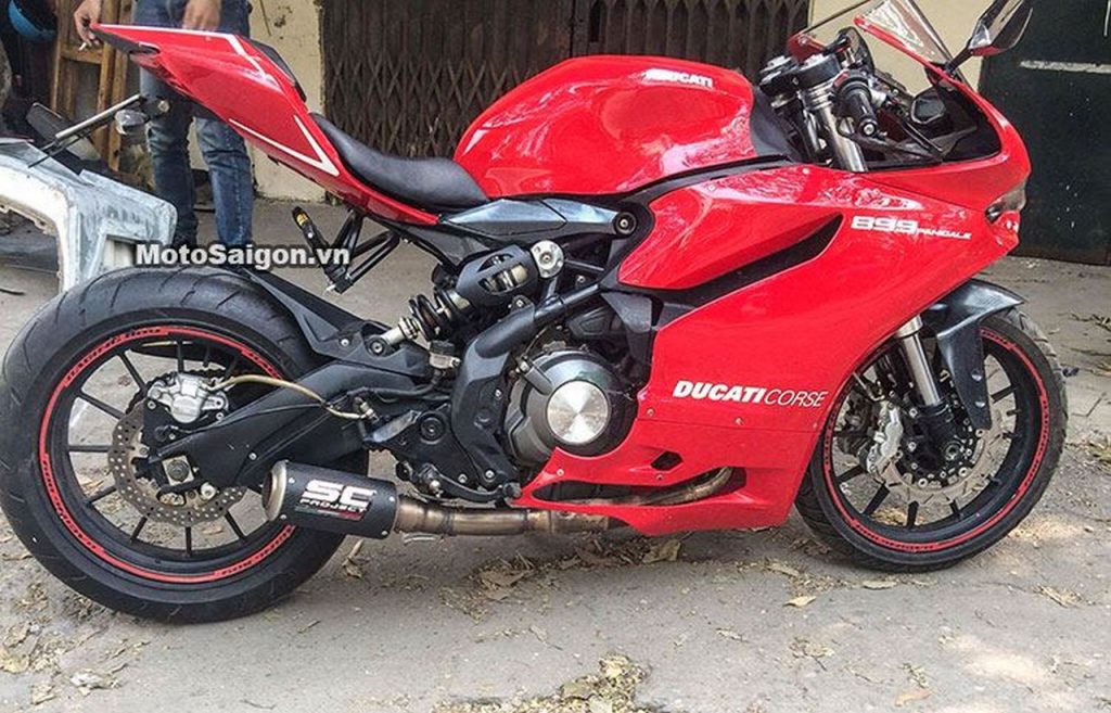 benelli-tnt-300-ducati-lookalike-side