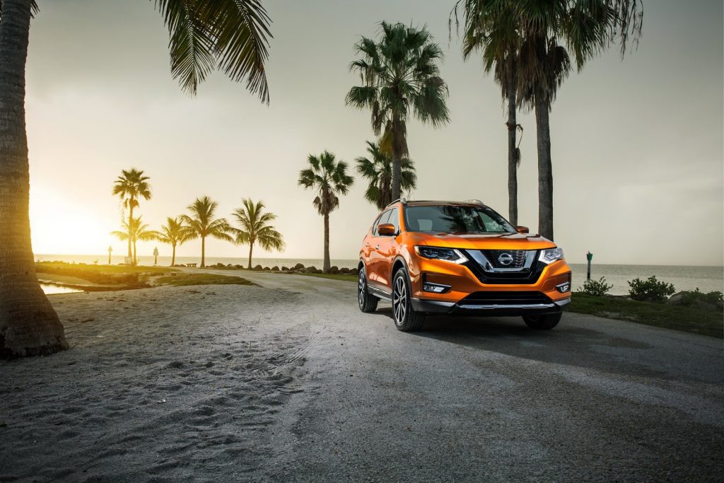 2017-Nissan-Rogue-14