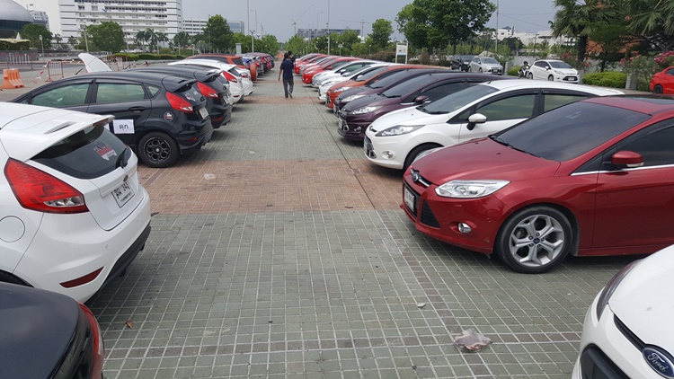 Ford-owner-thai-protester (4)