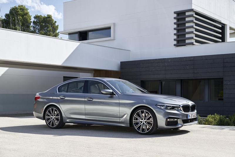 p90237213_highres_the-new-bmw-5-series