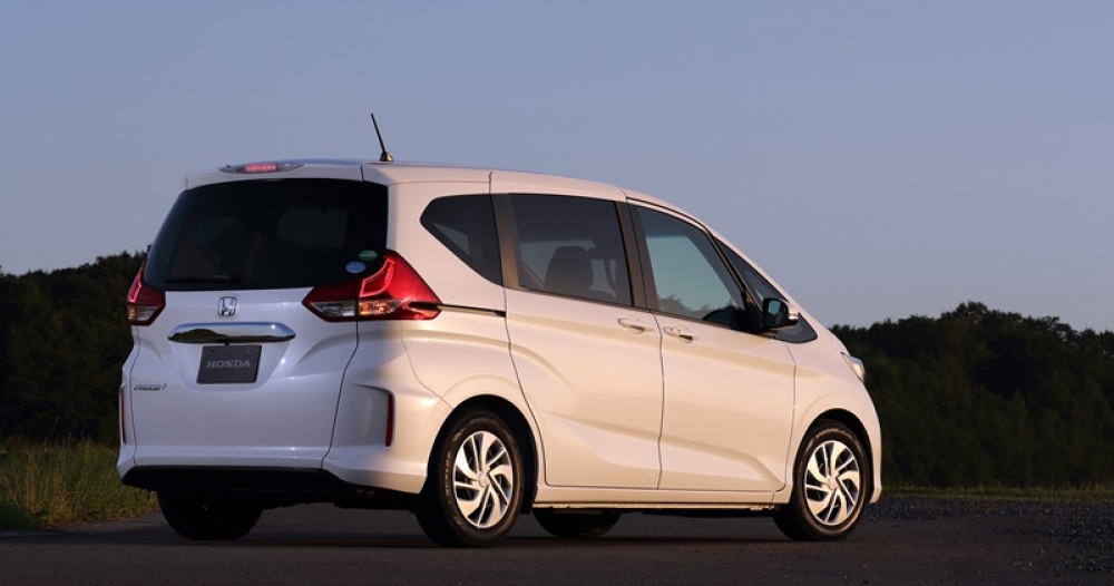 Honda Freed (ฮอนด้า ฟรีด)