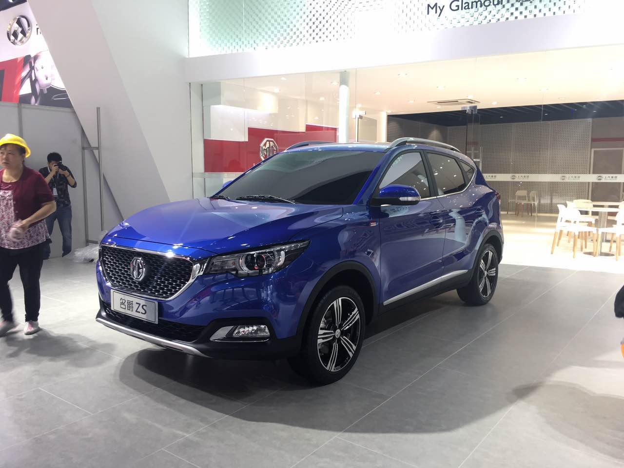 mg-zs-front-three-quarter-spied-ahead-of-debut