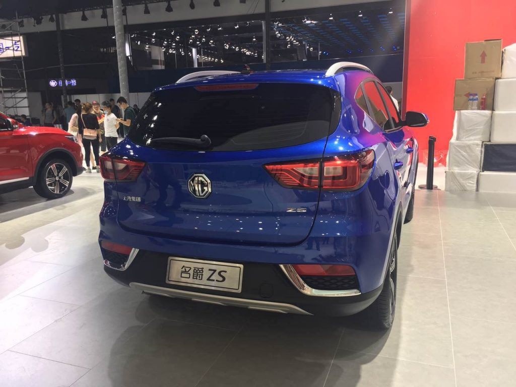 mg-zs-rear-spied-ahead-of-debut