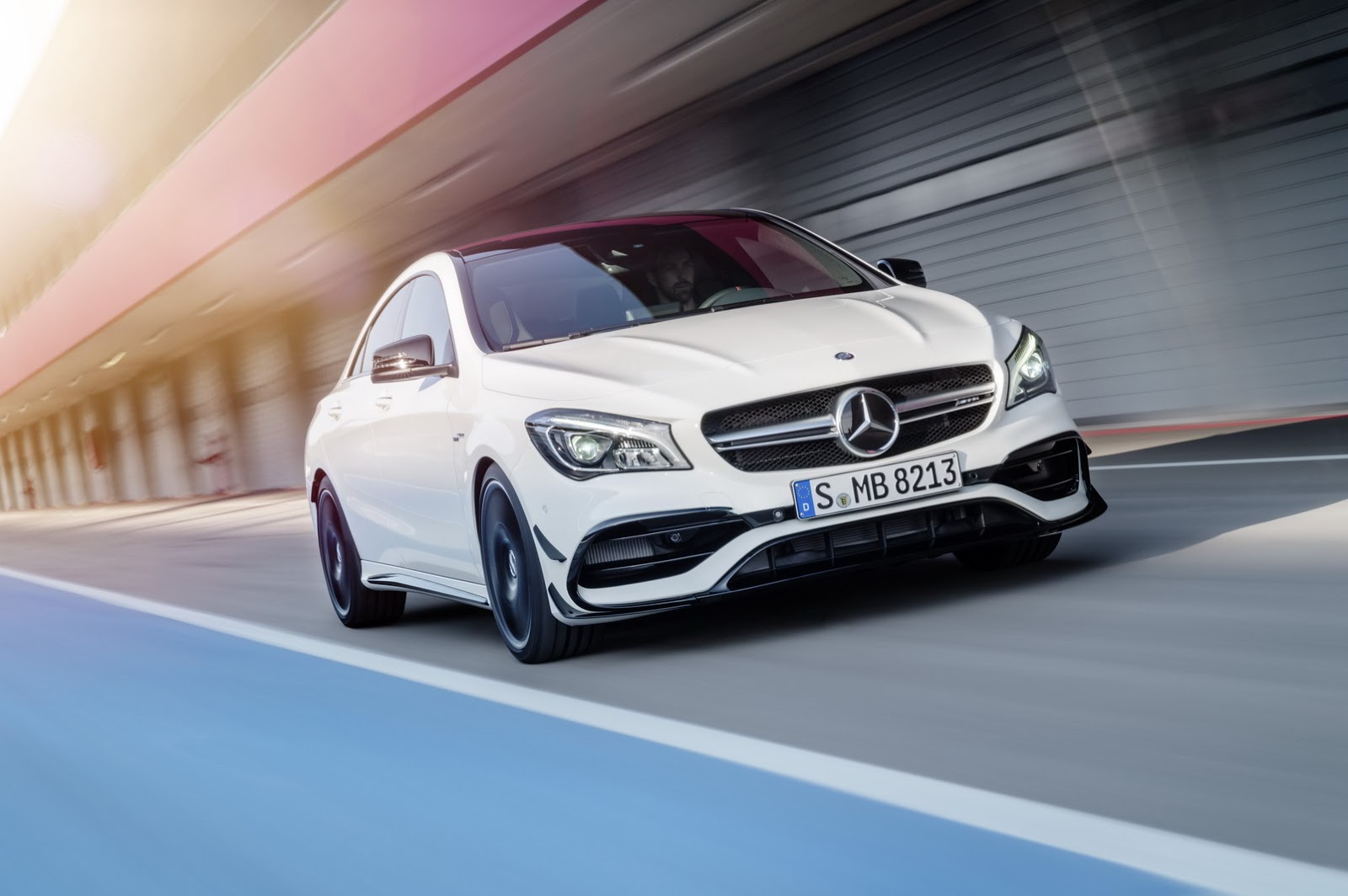 2017-Mercedes-CLA-3
