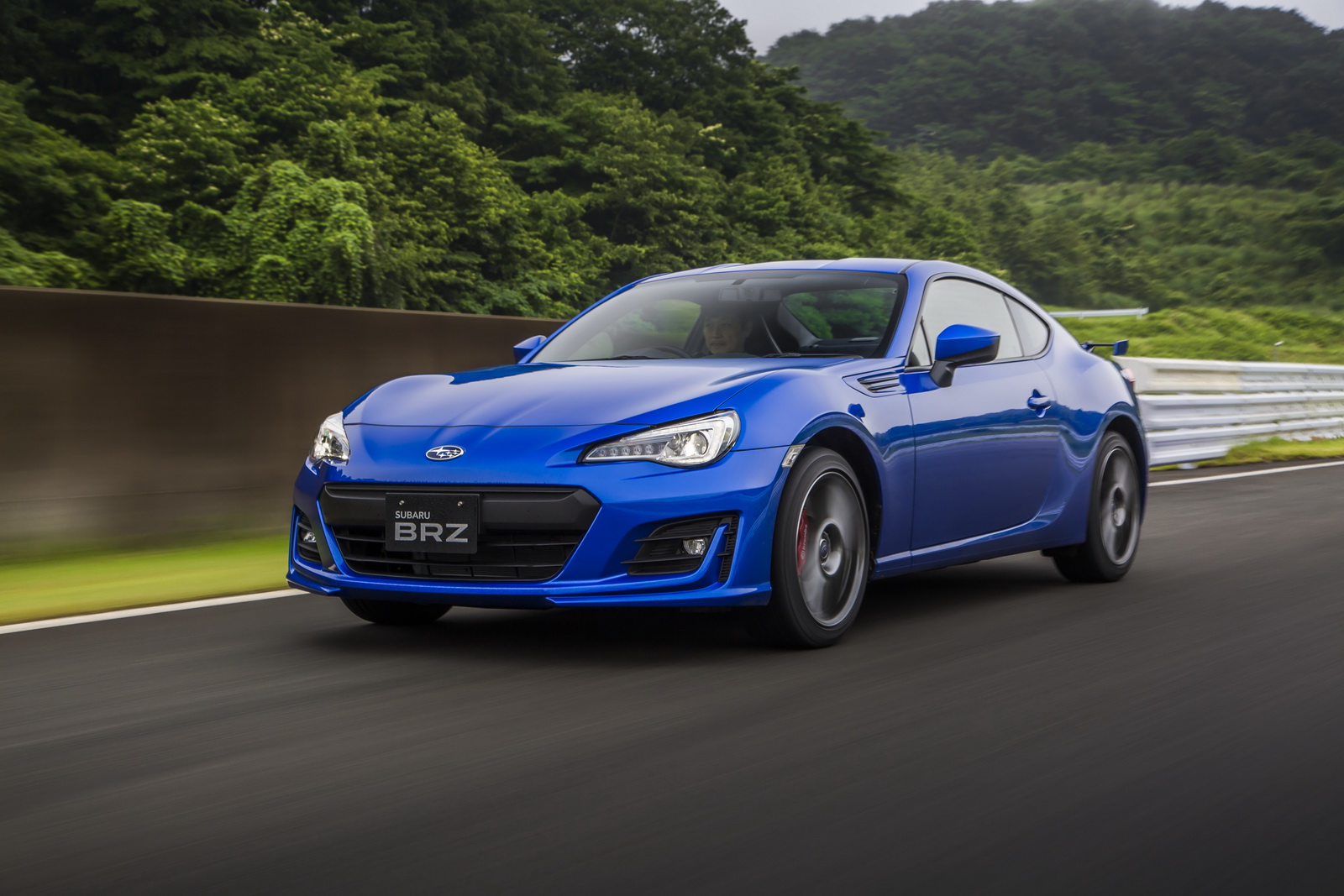 2017-SubaruBRZ-06