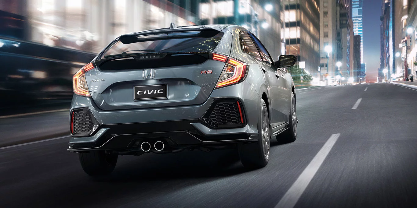 2017_honda_civic_hatch_02