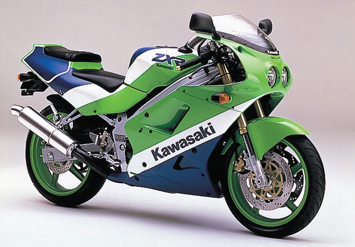 Kawasaki-Ninja-ZXR250-front-three-quarter