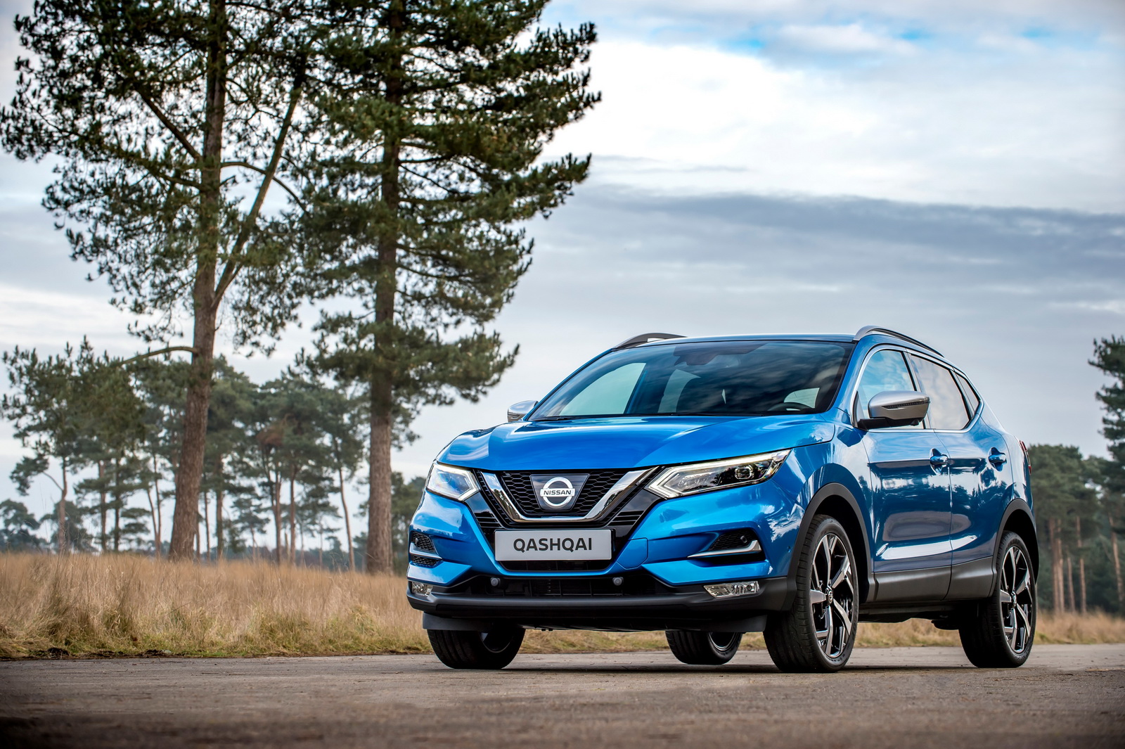 Nissan_Qashqai_01