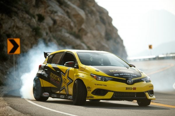 formula-d-corolla-2