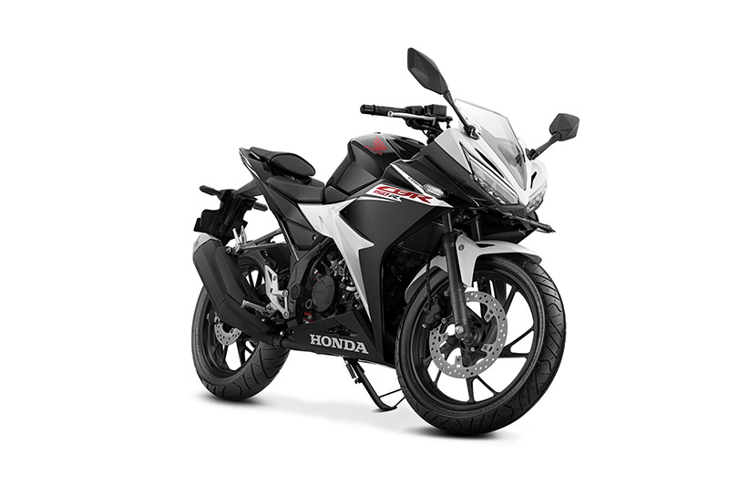 2017-Honda-CBR150R-slick-black-white-front-three-quarter