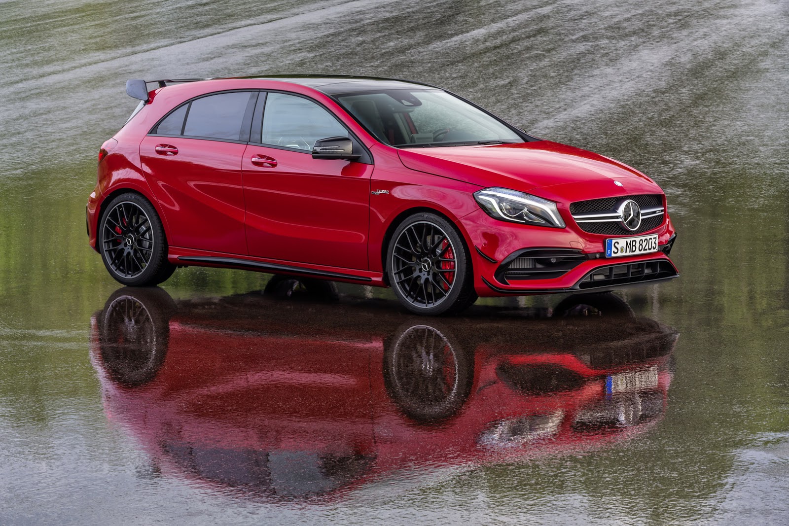 Next-Mercedes-AMG-A45-To-Have-Over-400hp-4