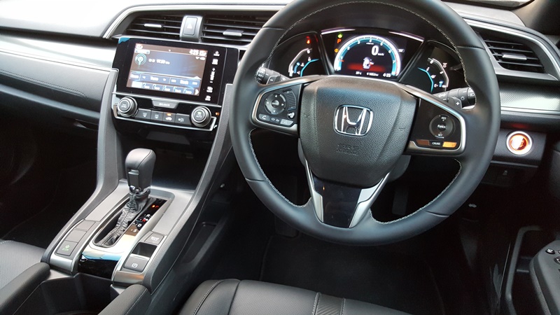 Review-Honda-Civic-hatchback (10)