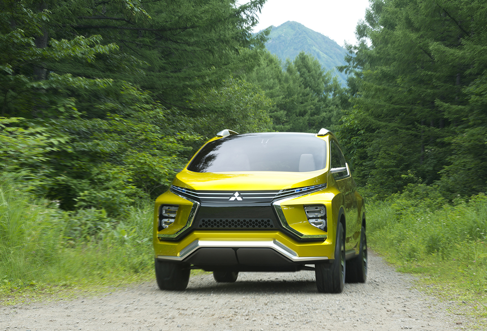mitsubishi-xm-concept-2016- (2)