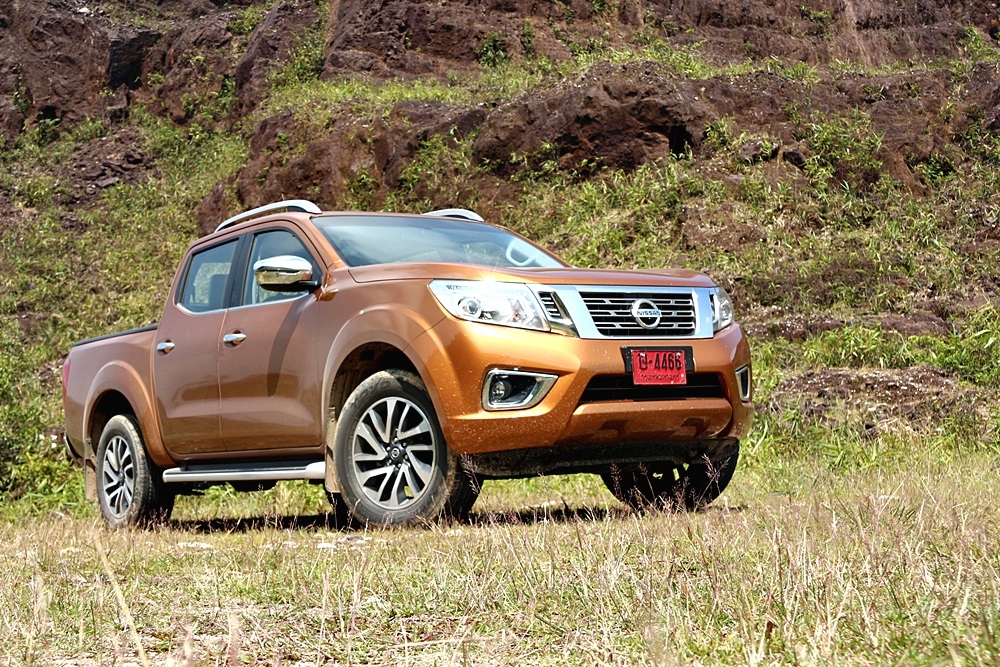 nissan np 300 navara (1)