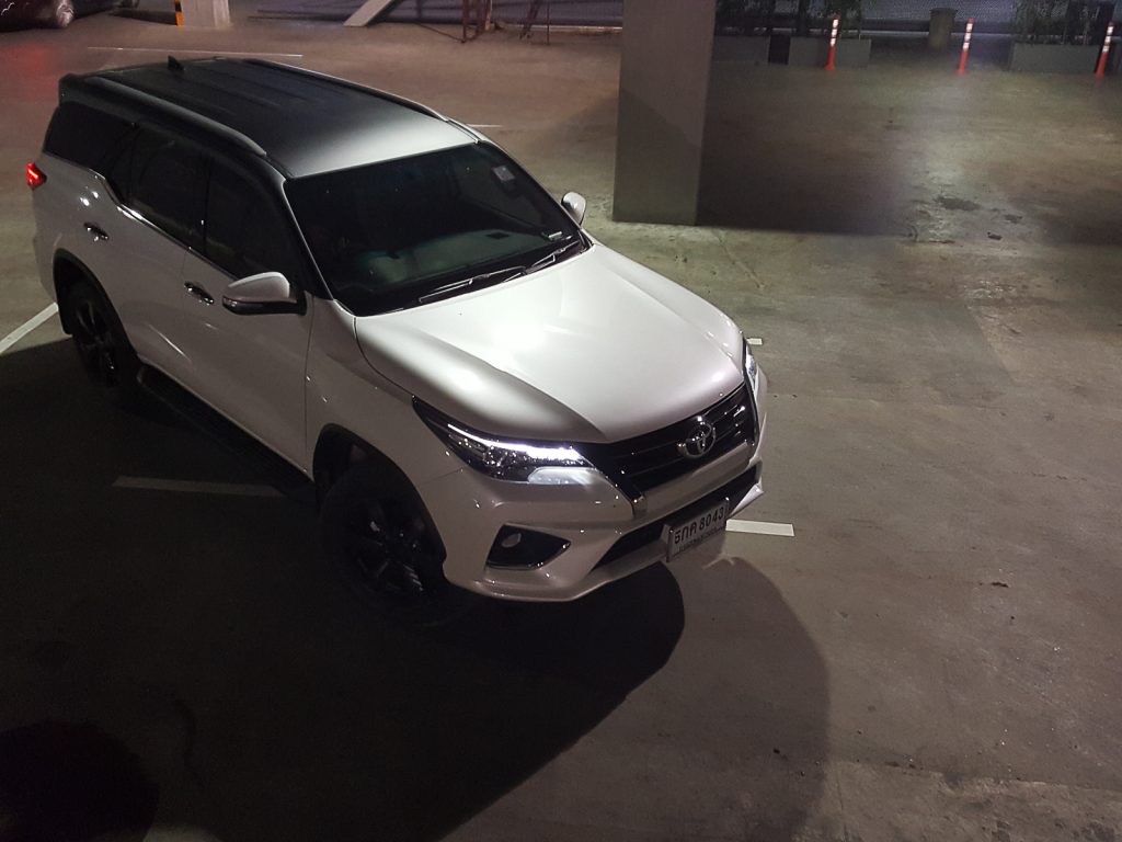 Headlight-so-bright (1)