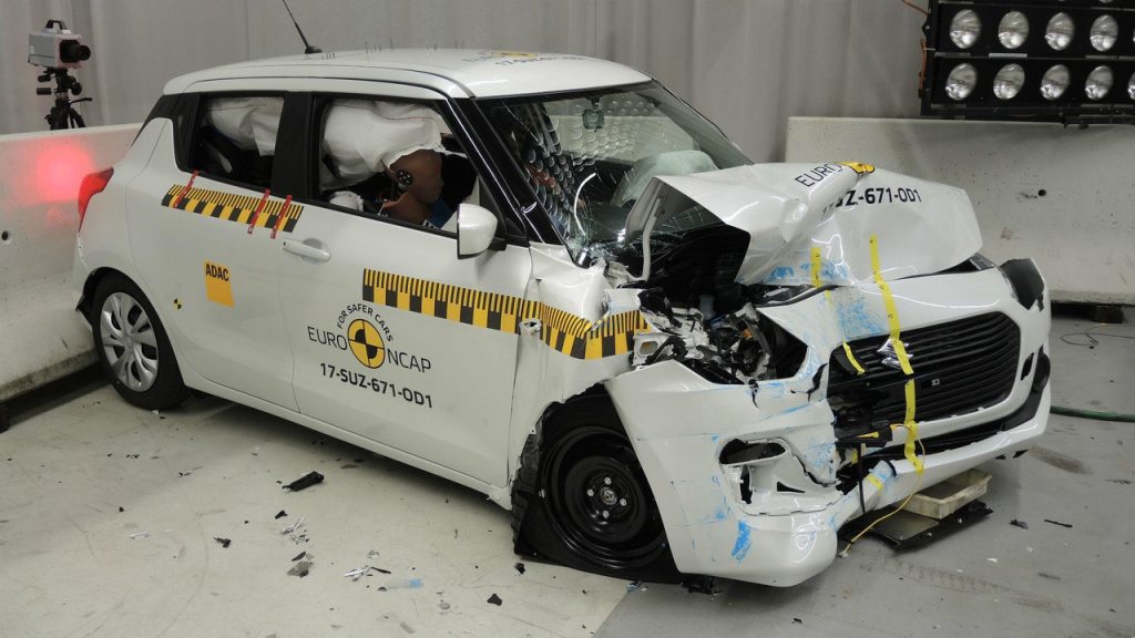 Suzuki  Swift Crash test 