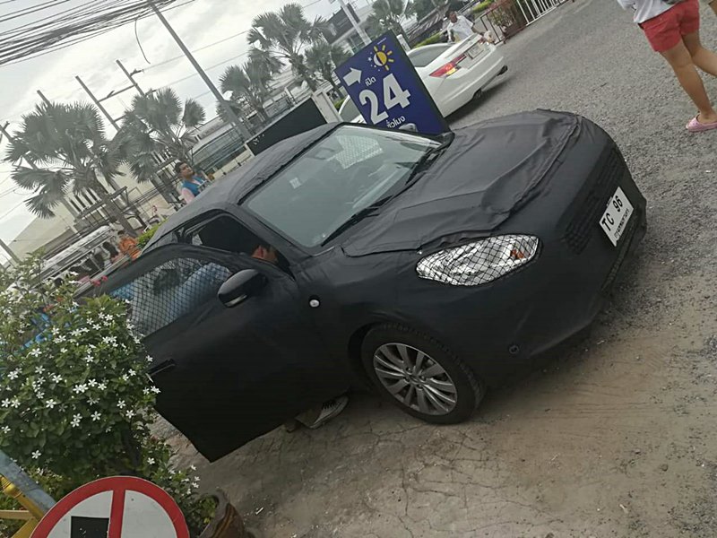 2018-Suzuki Swift Spyshot002