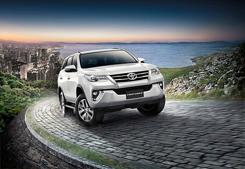 รถใหม่เกียร์ธรรมดา - Toyota Fortuner