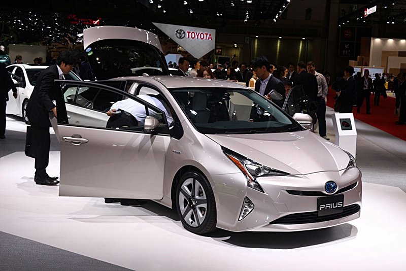 Toyota-Prius-History007