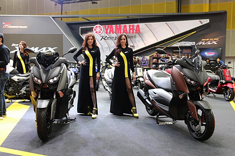 Yamaha-XMAX-300 (3)