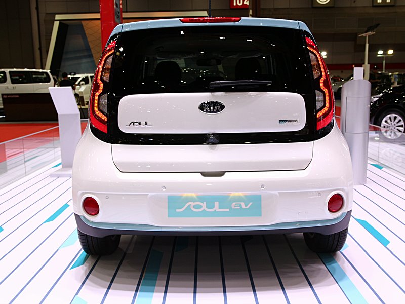 kia-soul-Ev003