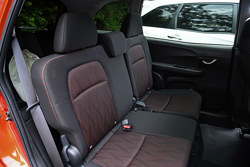 Review Honda  Mobilio 