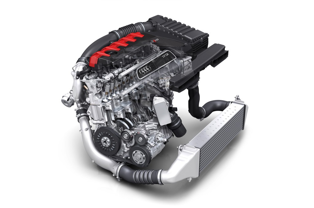 Audi-TT-RS-coupe-engine