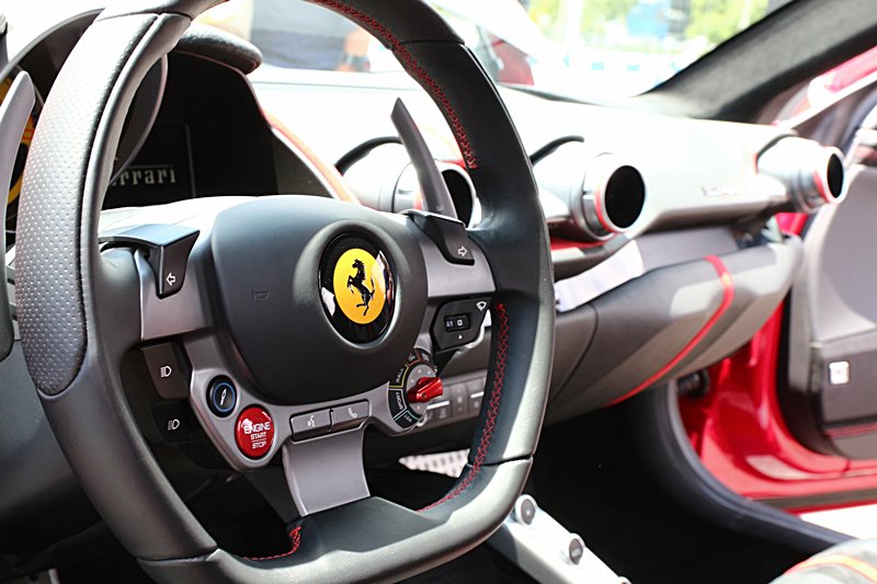 Ferrari 812 Super Fast