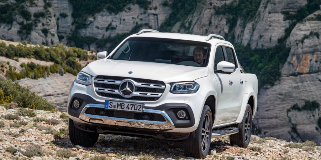 รถกระบะบีเอ็มฯ