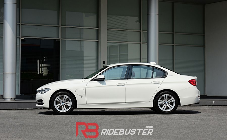 BMW 330e iconic- MY 2017 BMW 330e iconic- MY 2017
