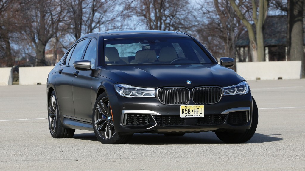 BMW M760i Discontinue