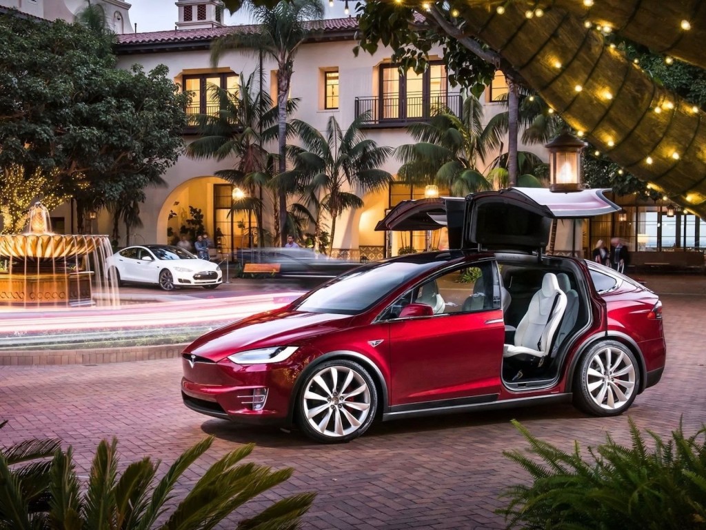 Tesla Model S Beat Mercedes-Benz S-Class in Europe