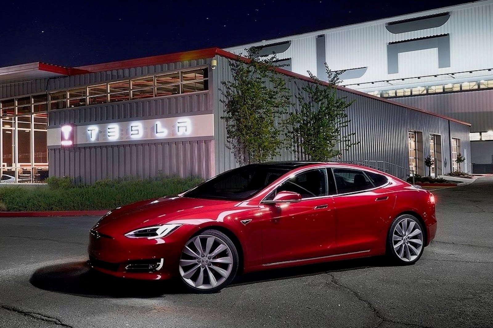 Tesla Model S Beat Mercedes-Benz S-Class in Europe