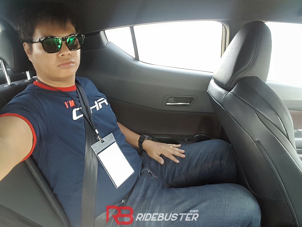 Review Toyota C-HR 1.8 Hybrid