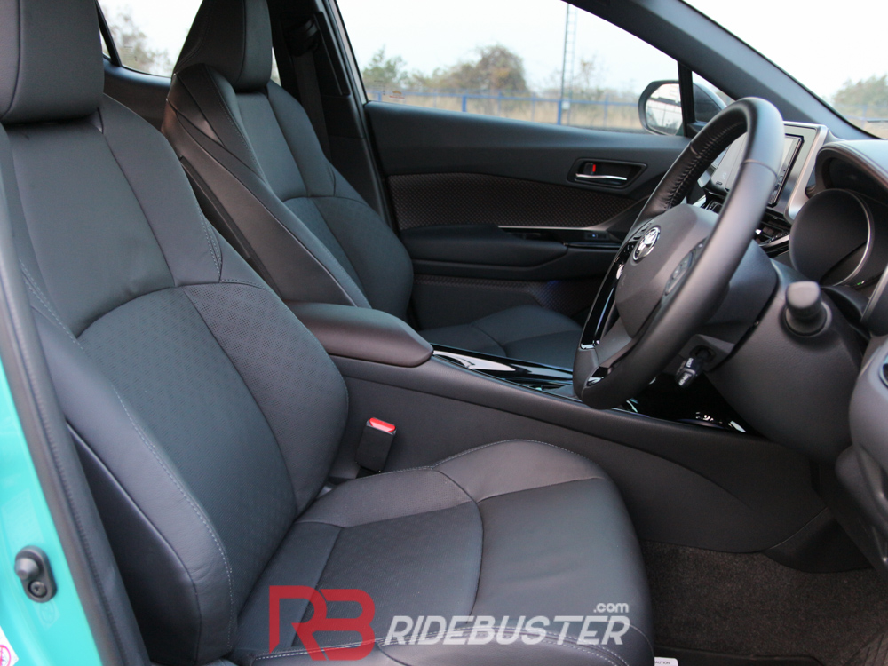 Review Toyota C-HR 1.8 Hybrid