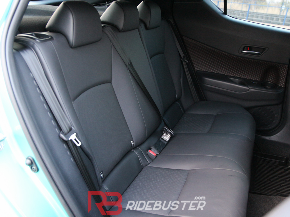 Review Toyota C-HR 1.8 Hybrid