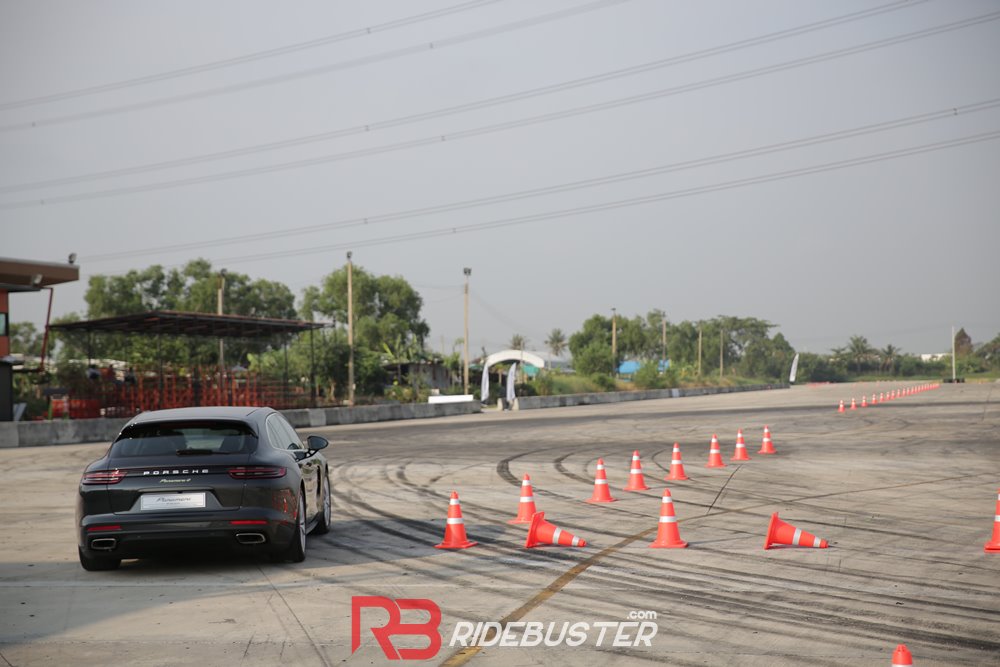 Test Drive Porsche  Panamera 4 E Hybrid 