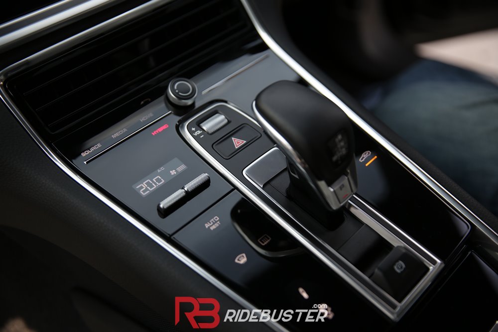 Test Drive Porsche  Panamera 4 E Hybrid 