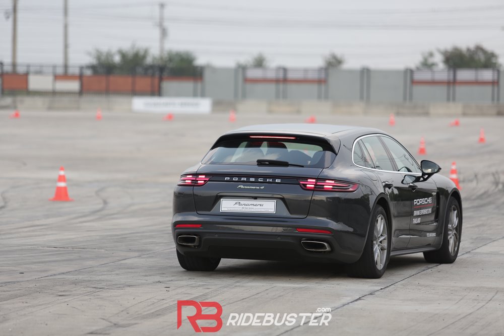 Test Drive Porsche  Panamera 4 E Hybrid 