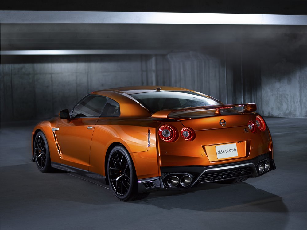 Nissan GT-R 