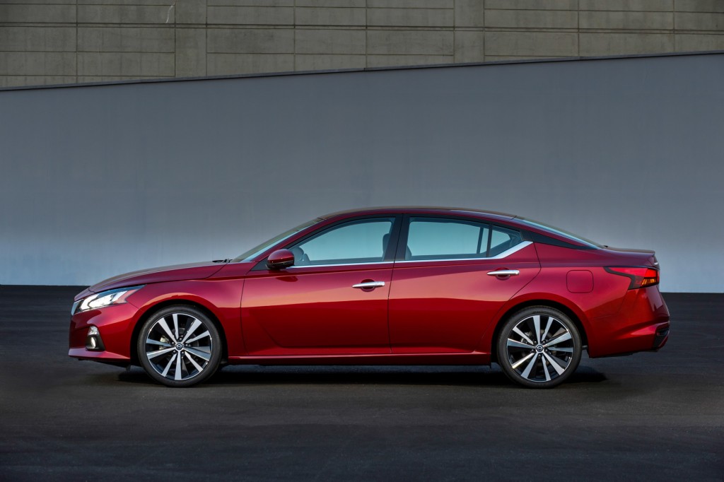 2019 Nissan Altima ซีดานกลาง 2019 Nissan Altima ซีดานกลาง
