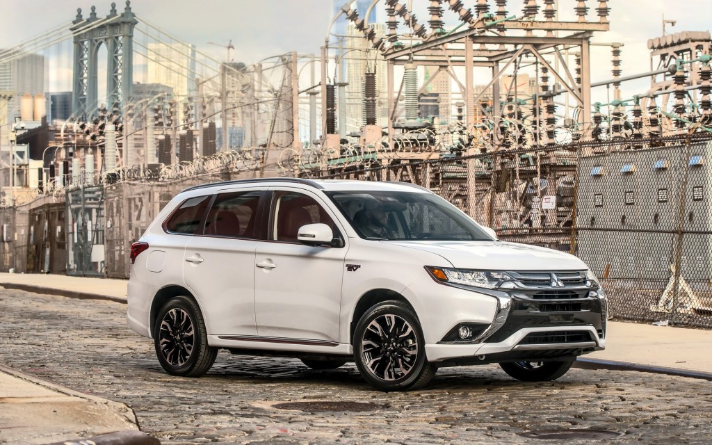 4 reason to buy a next hybrid car