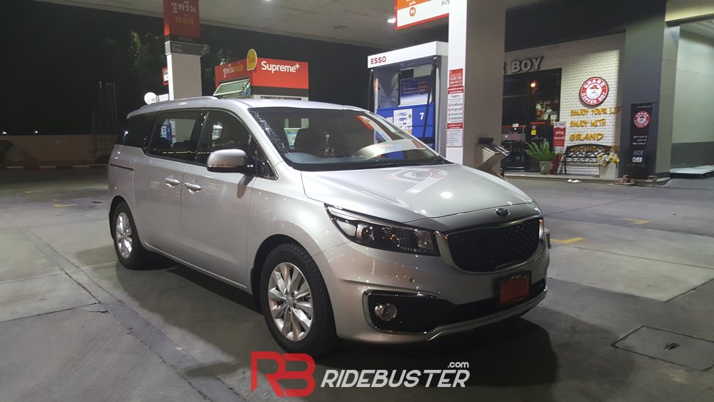 KIA Grand Carnival 