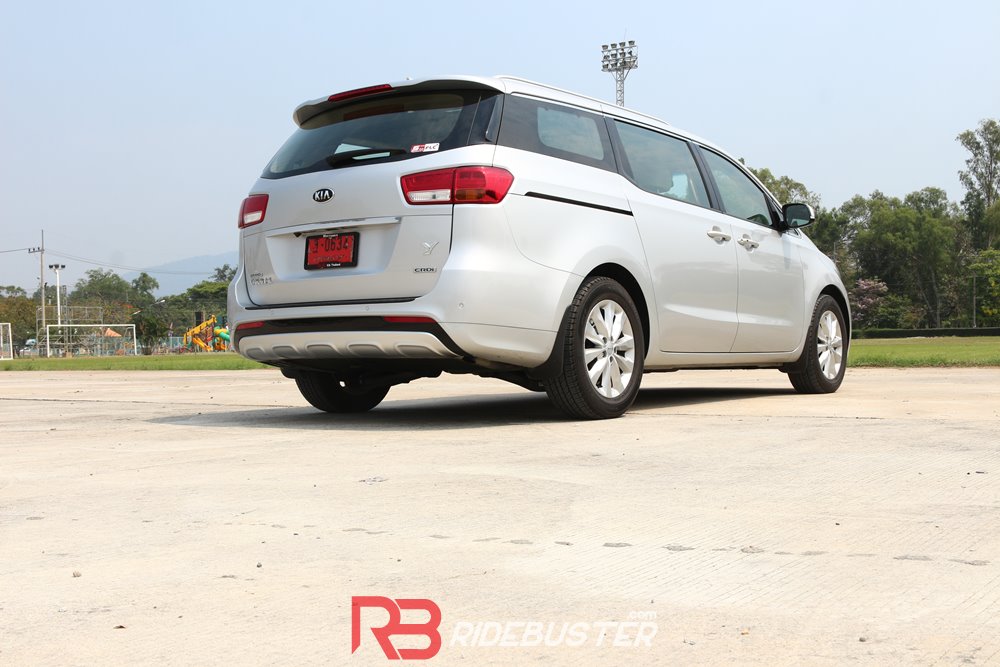 KIA Grand Carnival 