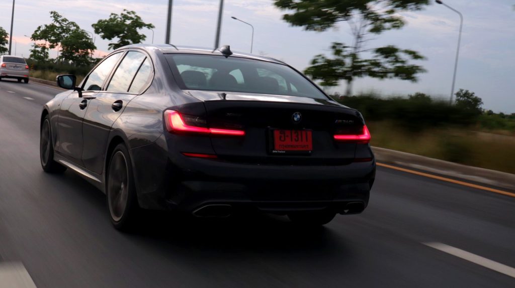BMW M340i XDrive สีดำ BMW M340i XDrive สีดำ