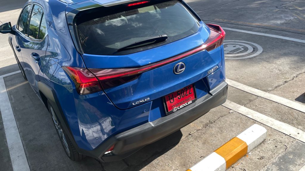 Lexus ux 300e EV 