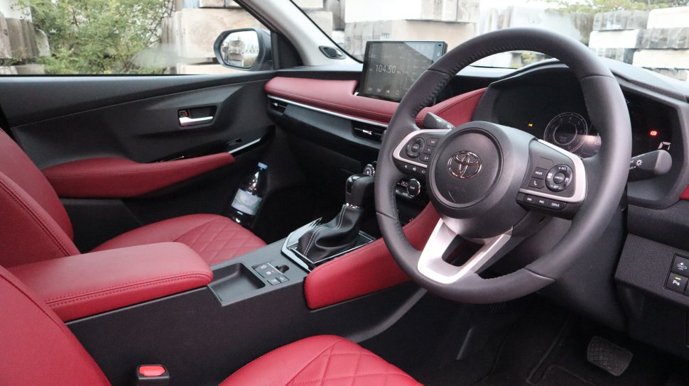 Toyota Yaris Ativ Premium Luxury ภายในห้องโดยสาร