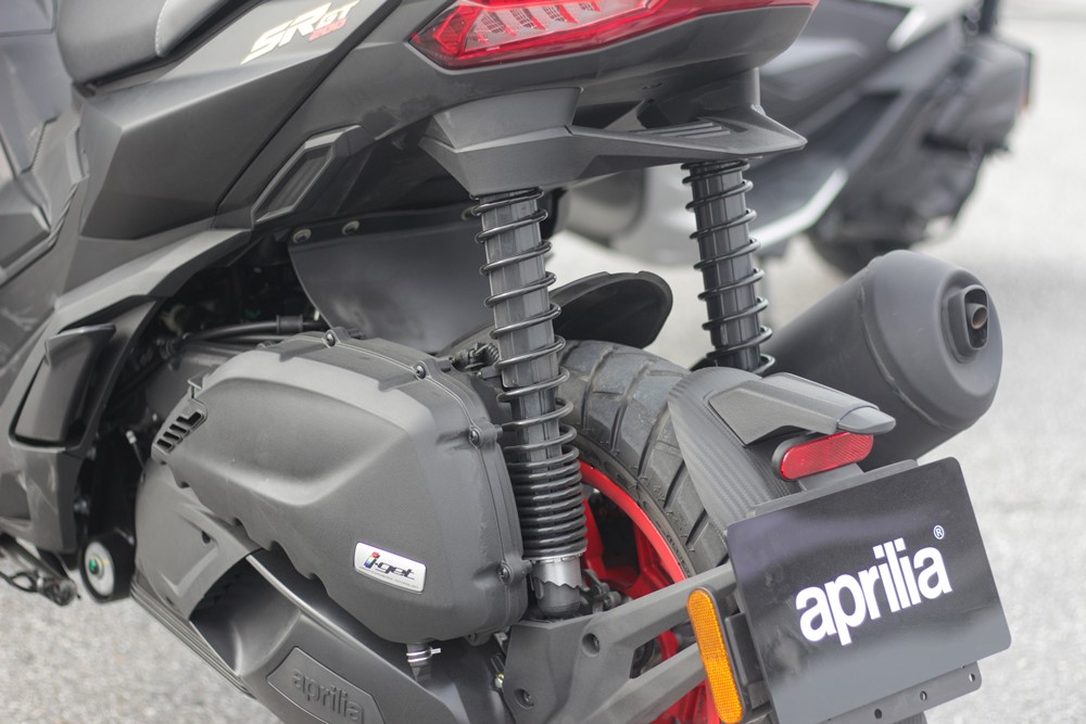 Aprilia SR GT 200