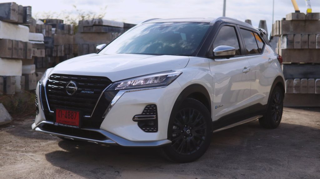 Nissan kicks e-Power Autech สีขาว Nissan kicks e-Power Autech สีขาว