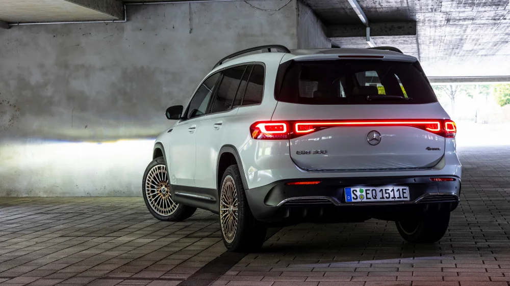 Mercedes EQB